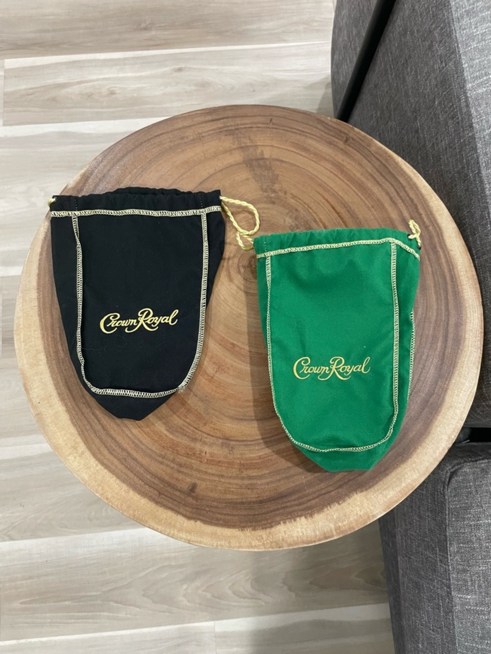 Crown Royal Velvet Drawstring Pouch - Green and Black